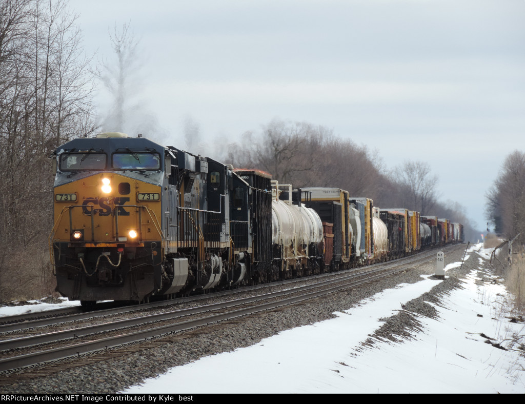 CSX 731 on M627